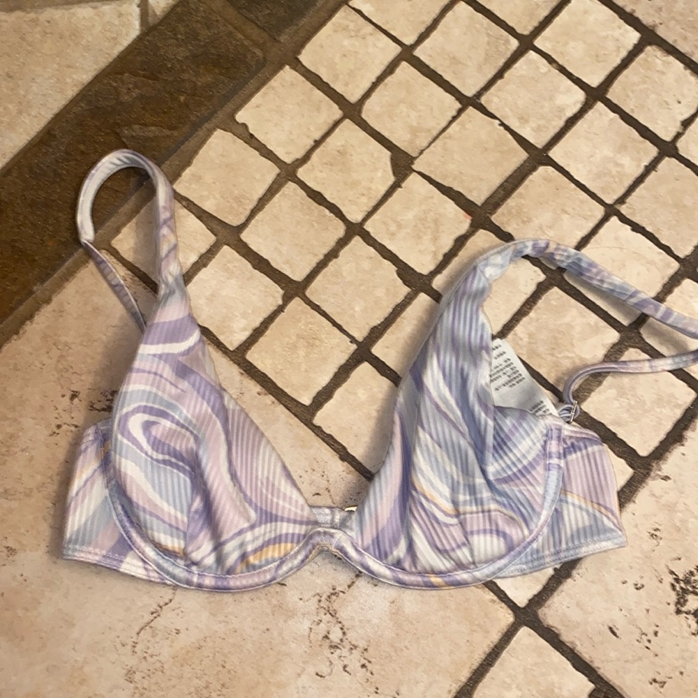 Hollister x small bikini top